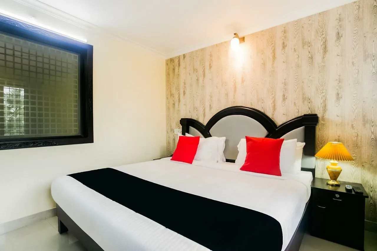 Hotel Capital O 47329 Pooram Residency Thrissur