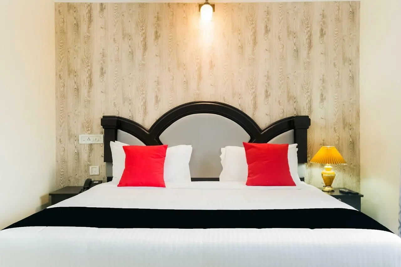 Hotel Capital O 47329 Pooram Residency Thrissur
